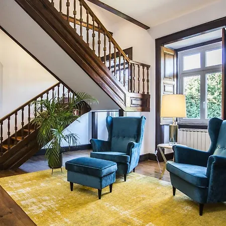 The Seafront Manor By The Getaway Collection