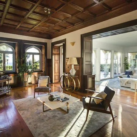 The Seafront Manor By The Getaway Collection Villa *